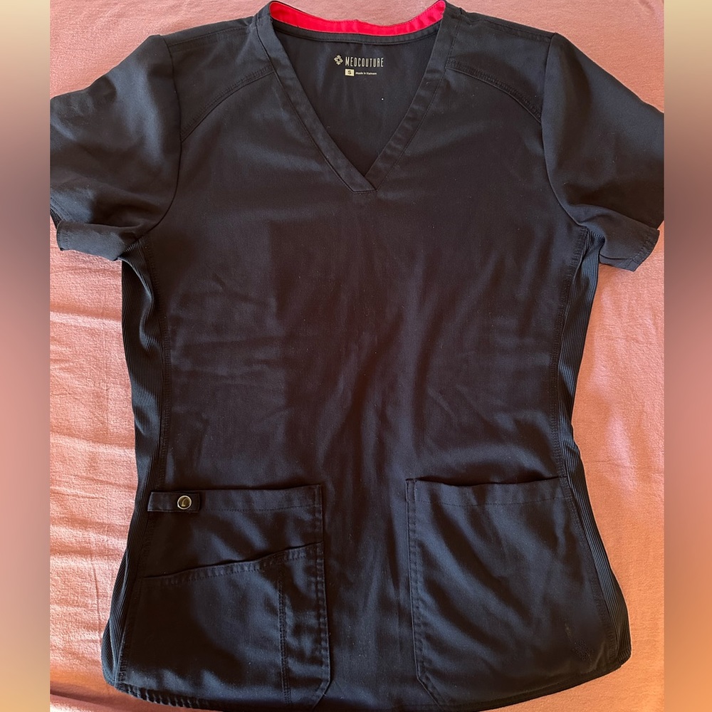 Medcouture Women’s nursing SCRUB TOP